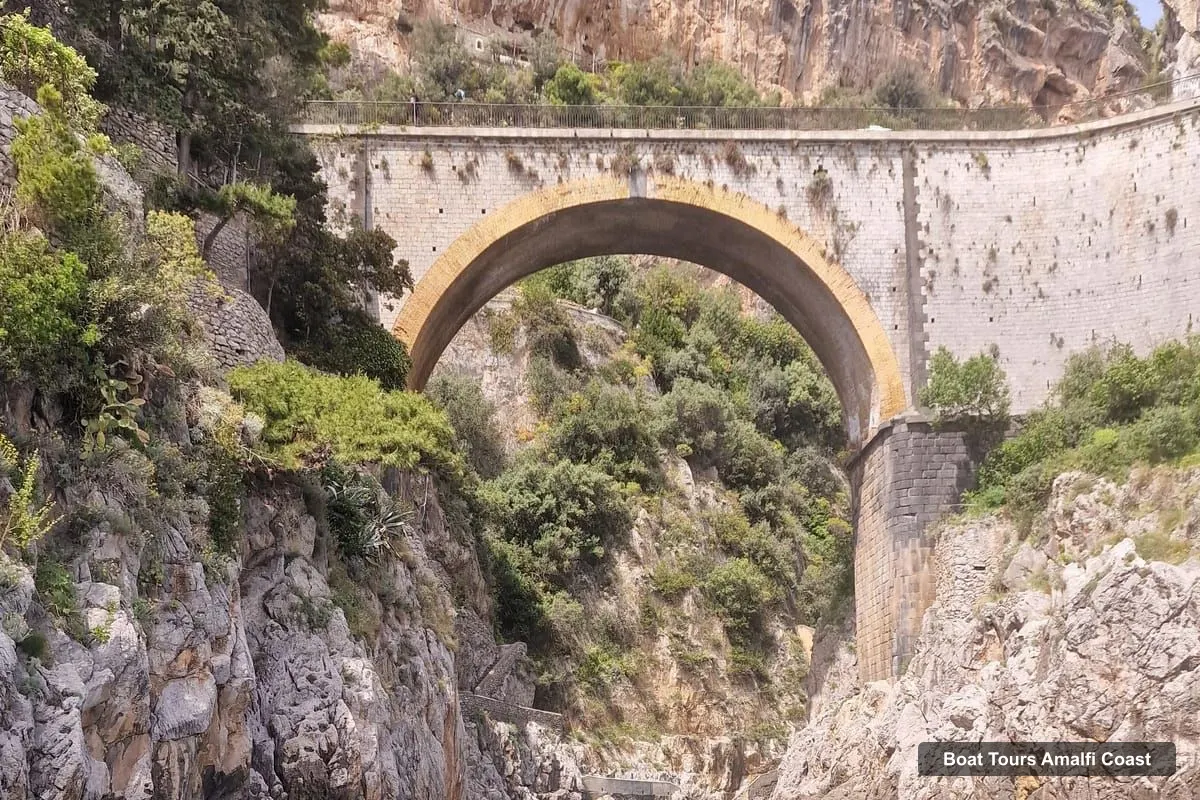 Amalfi Coast Boat Cruises – Private boat tour along the Amalfi Coast (photo 4)