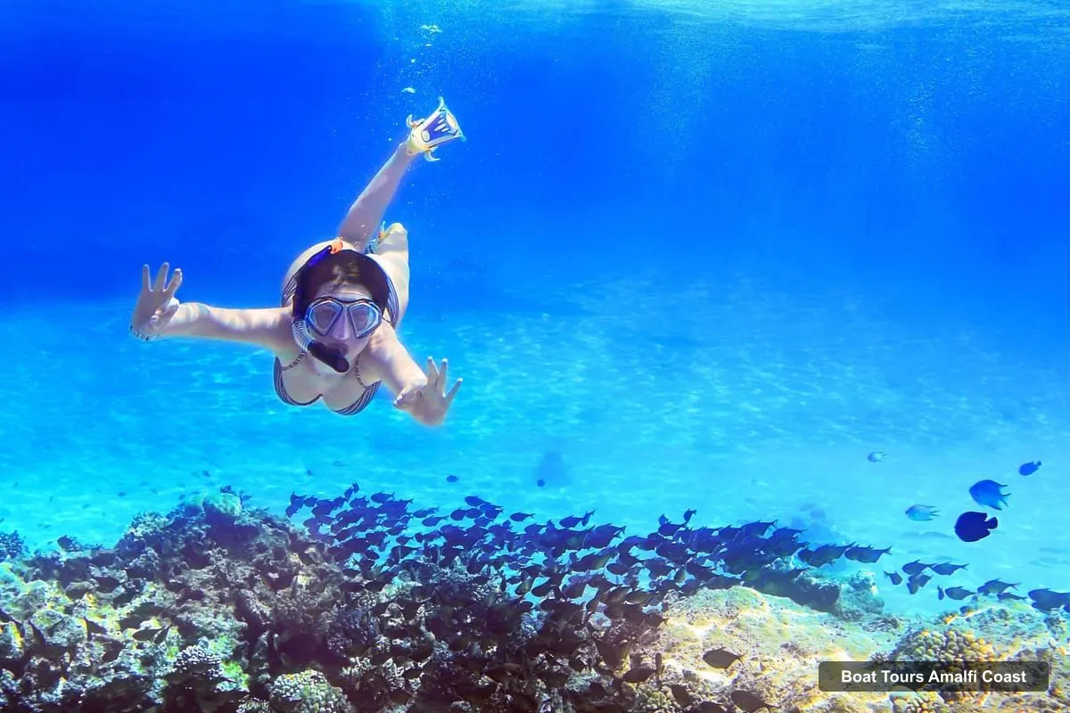 Boat Tours in Amalfi Coast – Capri Island Boat Tour with Snorkeling, Drinks & Free Time (photo 2)
