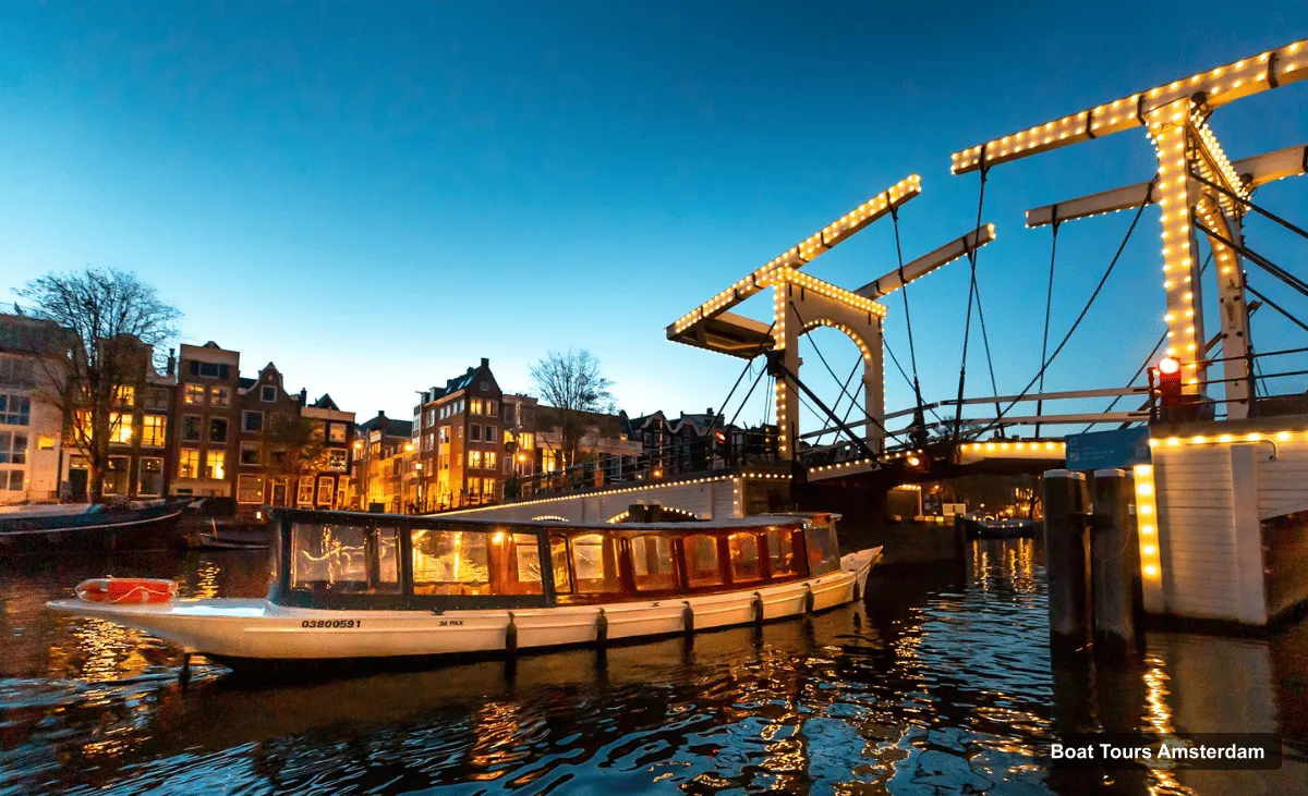 Amsterdam Boat Cruises – Evening. (Sunset) Canal Cruise with Bar on Board (photo 3)