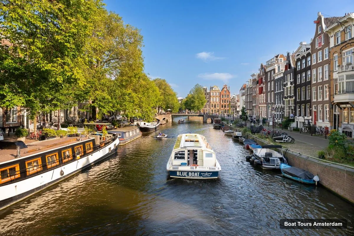 Amsterdam Boat Trips – 75-Minute Classic Canal Cruise & Snack Option (photo 4)