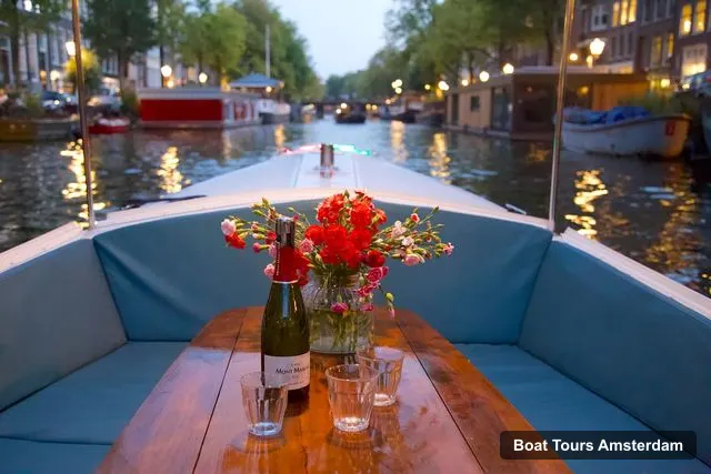 Boat Tours Amsterdam – Private Canal Tour through Smaller Canals