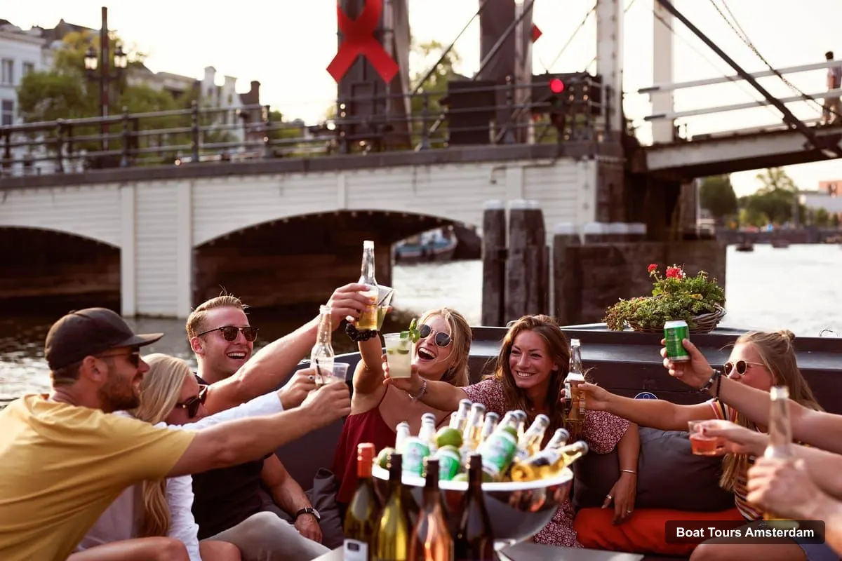 Boat Tours in Amsterdam – Private Cruise with Drinks & Optional Snacks