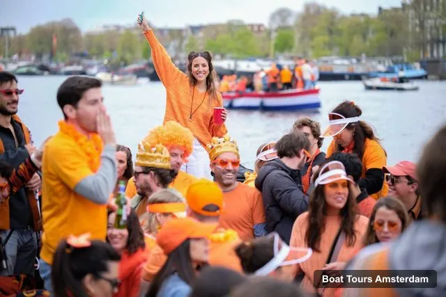Amsterdam Boat Cruises – Kingsday Party Cruise + Unlimited Drinks & Music