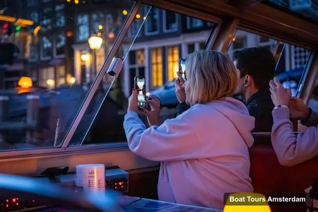 Boat Tours in Amsterdam – Evening Canal Cruise – City Lights & Wine Option