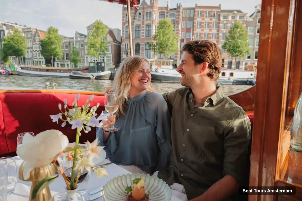 Boat Tours in Amsterdam – High-End 3-Course Dinner Canal Cruise (photo 5)