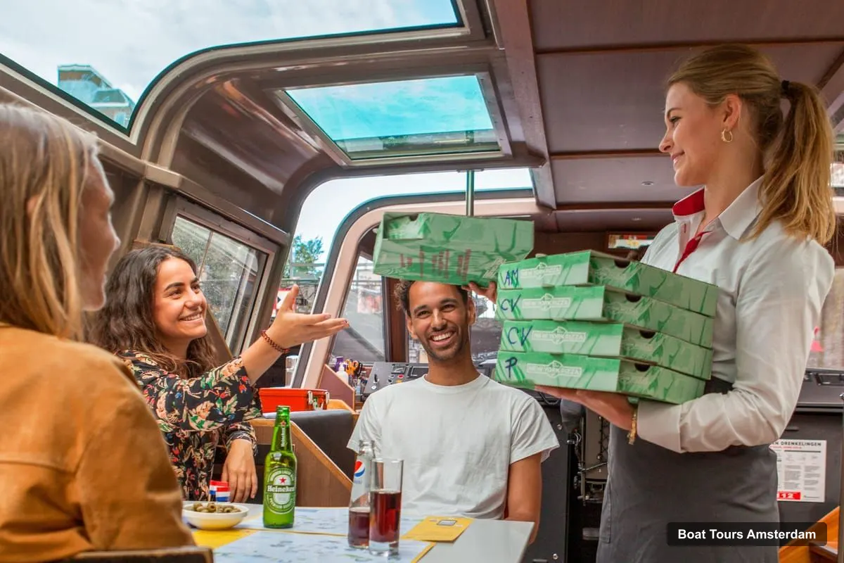 Boat Tours in Amsterdam – Original Pizza Dinner Cruise + Unlimited Drinks (photo 2)
