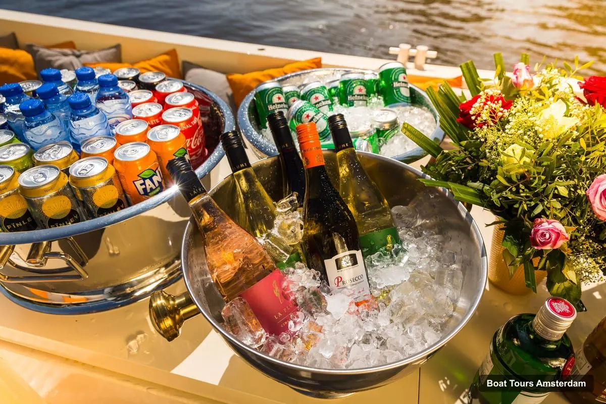 Boat Tours in Amsterdam – Private Cruise with Drinks & Optional Snacks (photo 2)