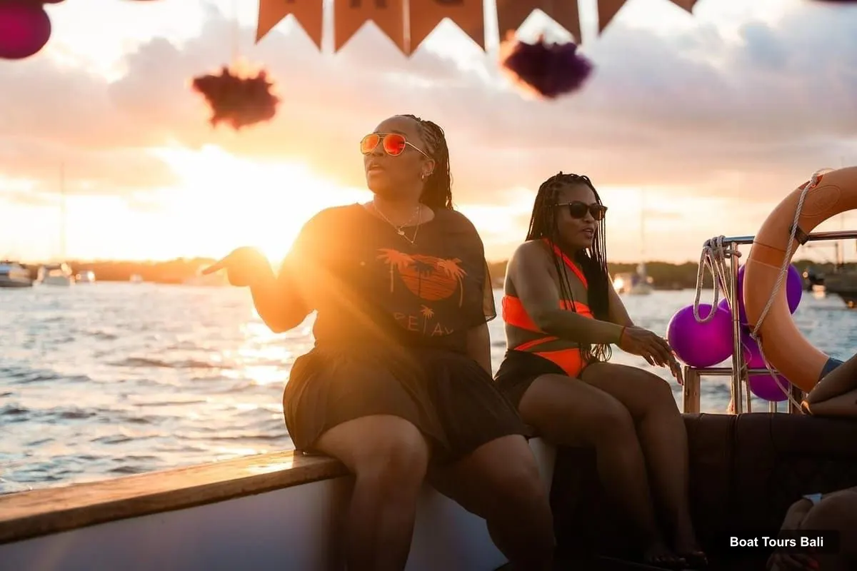 Bali Boat Cruises – Bali/Serangan Island: 4-Hour Luxury Sunset Yacht to Nusa Dua (photo 2)