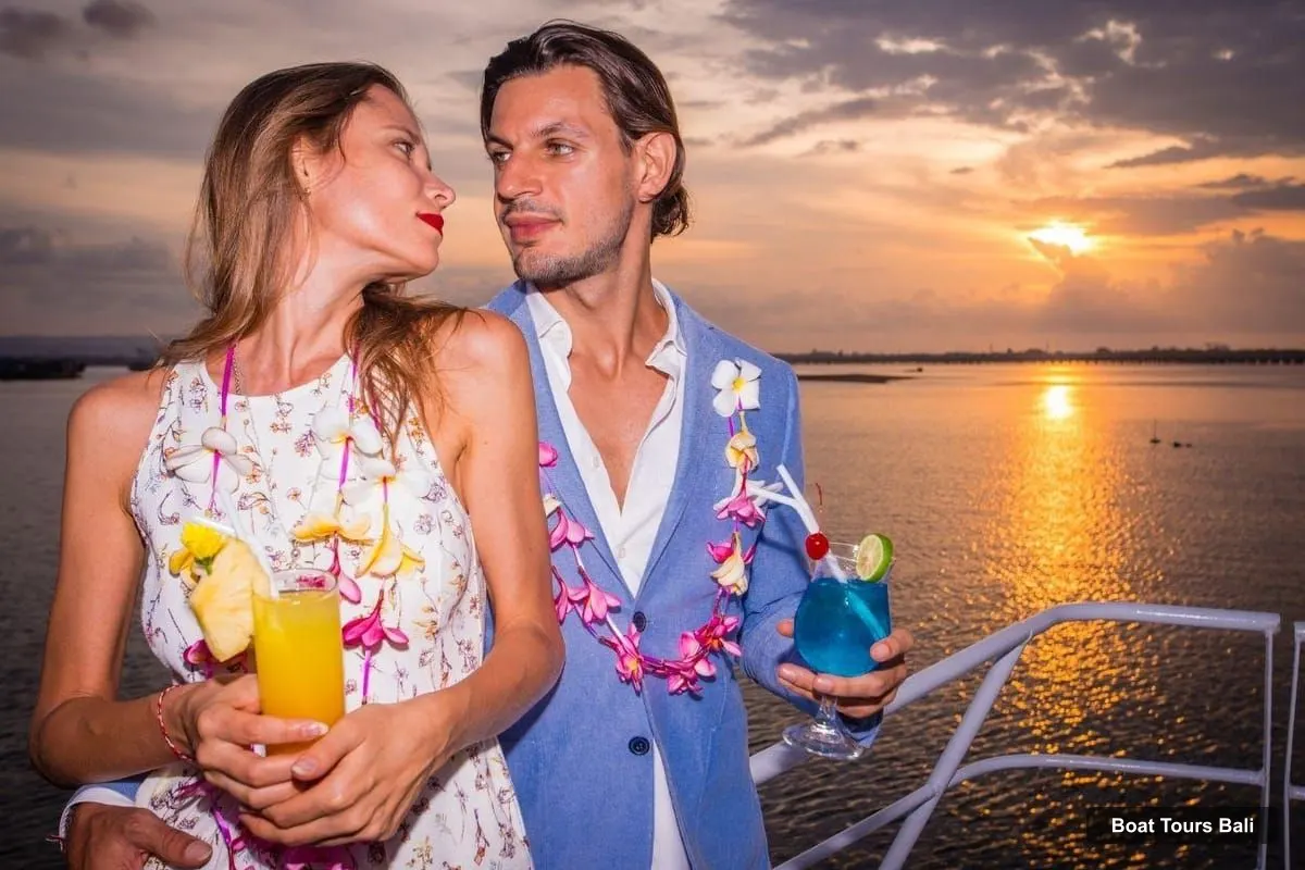 Bali Boat Trips – Bali/Benoa: Sunset Dinner Cruise with Buffet and Live Show (photo 3)