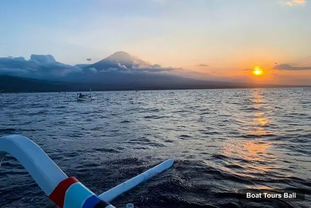 Bali Boat Trips – Jukung Sunset Cruise in Amed Bali with Mount Agung Backdrop