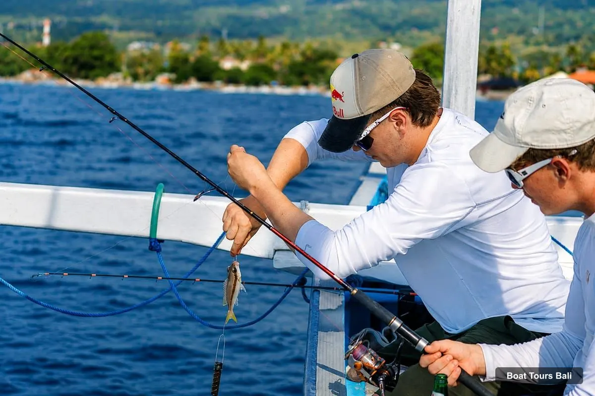 Boat Tours in Bali – Bali/Lovina: Private Fishing Tour with Snorkeling Option (photo 5)