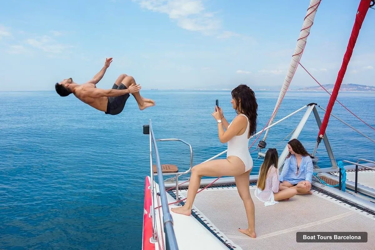 Barcelona Boat Trips – Sunset & Day Catamaran Cruise with Tapas & Drinks (photo 5)