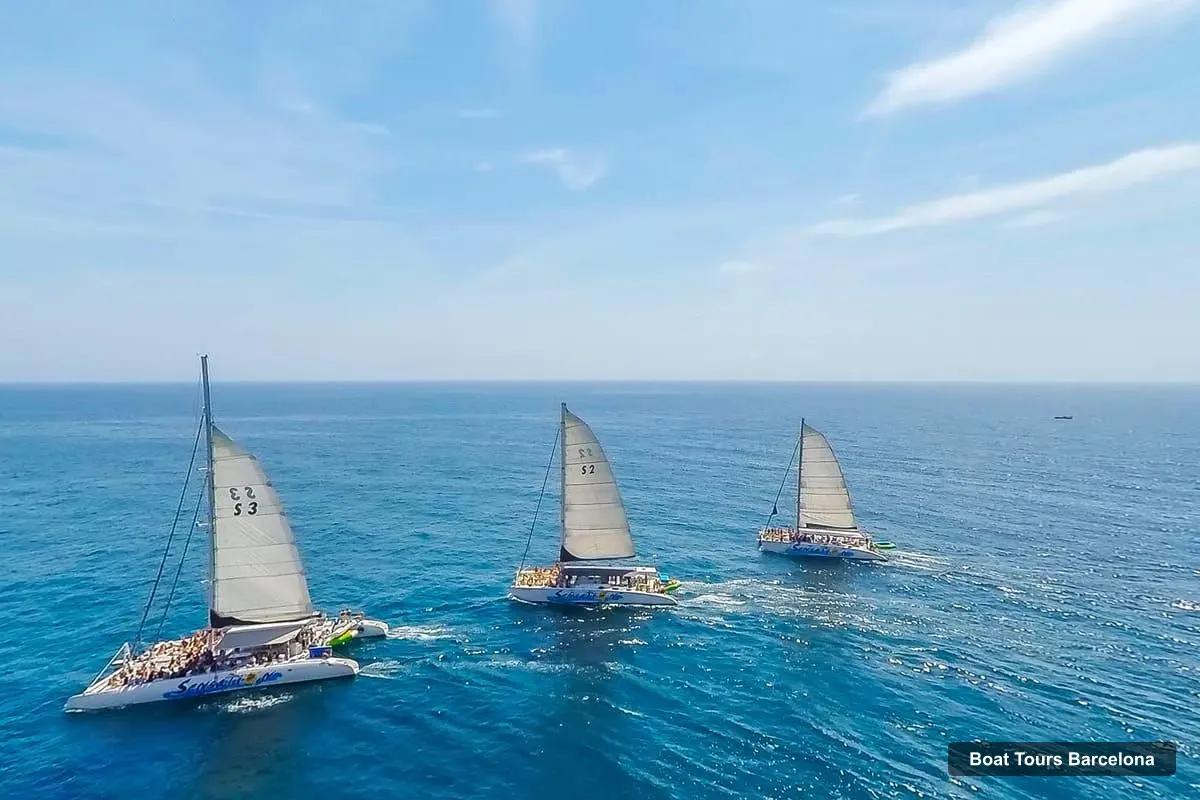 Boat Tours Barcelona – Catamaran Party Cruise with BBQ Meal (photo 4)