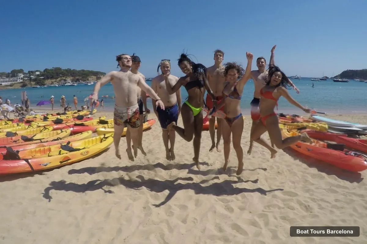 Boat Tours Barcelona – Costa Brava Tour: Kayak, Snorkel & Cliff Jump from Barcelona (photo 4)