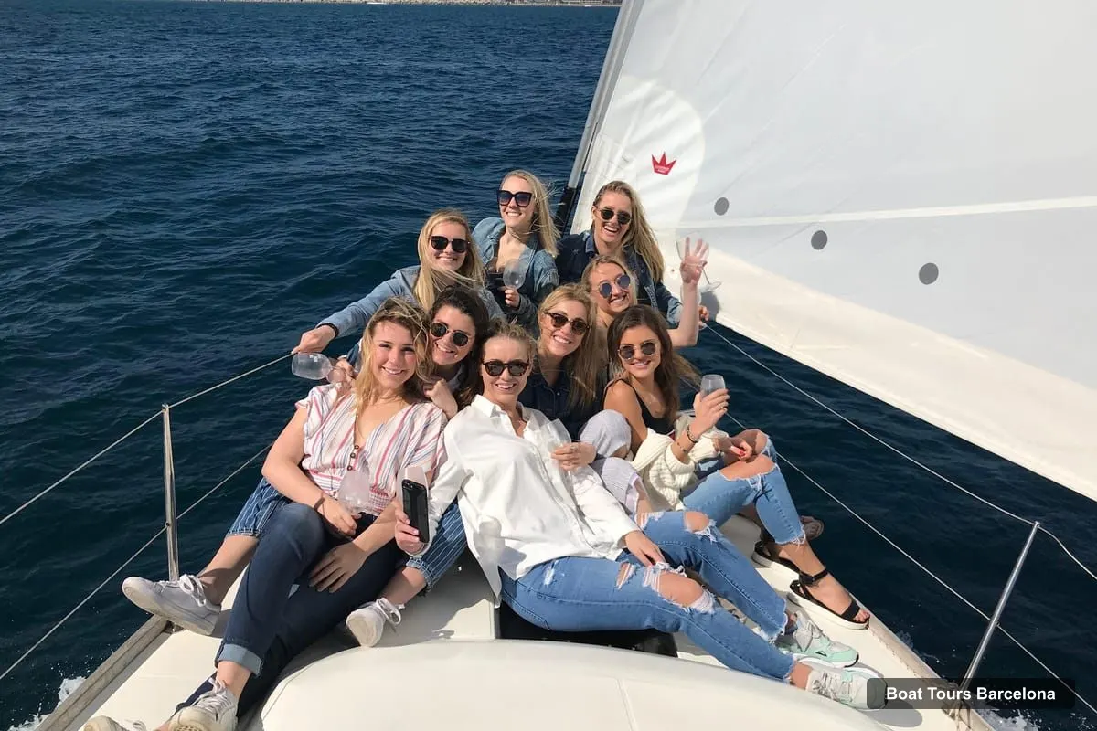Boat Tours Barcelona – Midday or Sunset Sailing with Open Bar and Snacks (photo 5)