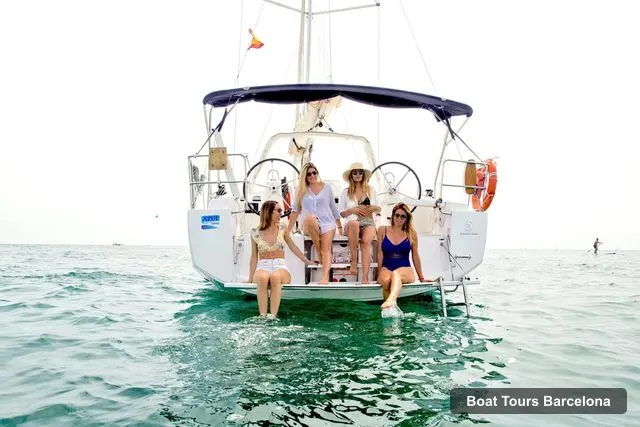Boat Tours Barcelona – Private Sailing Trip with Drinks & Snacks (max 9)