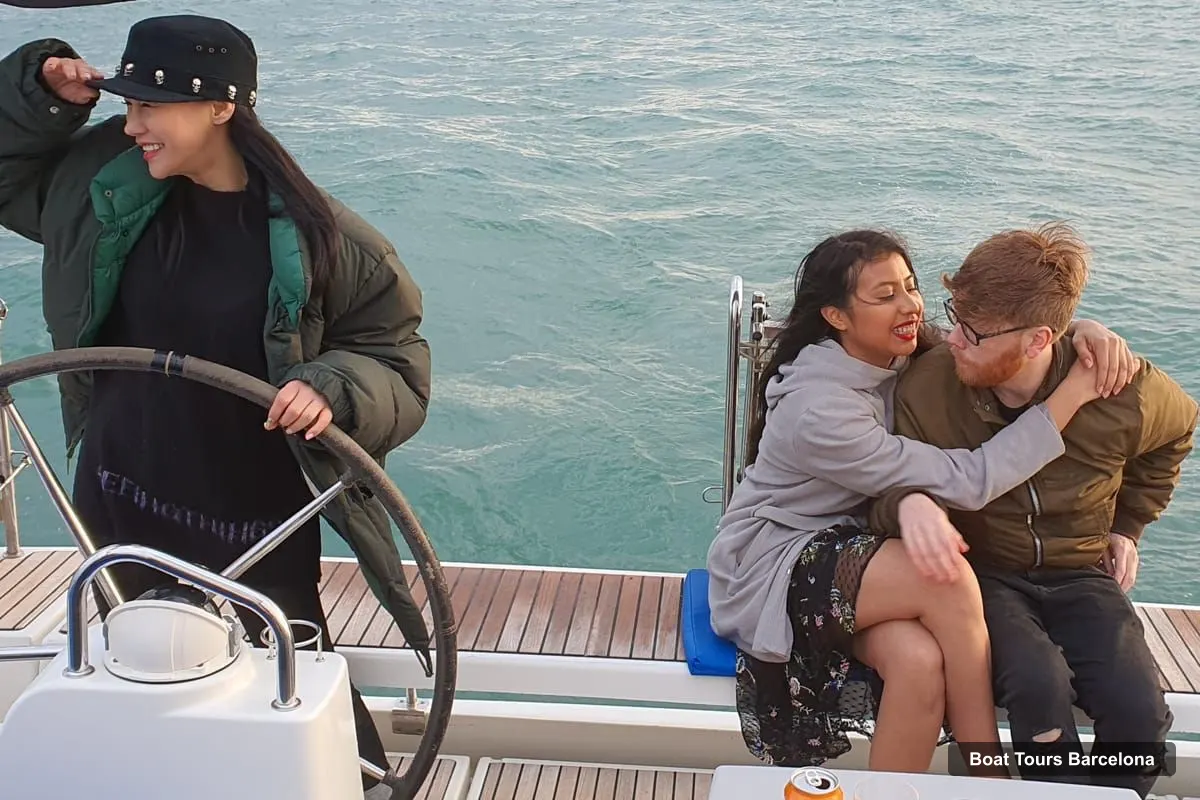 Boat Tours in Barcelona – Private Daytime Cruise on a 15-Meter Luxury Yacht (photo 4)