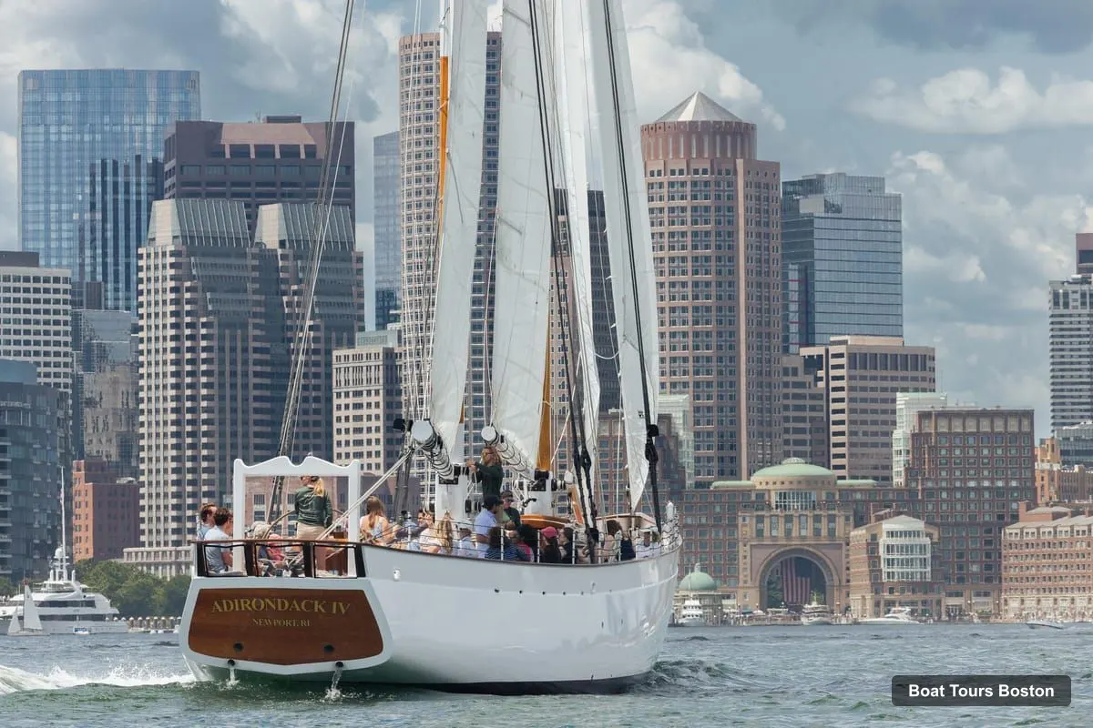 Boat Tours Boston – Downtown Harbor Sailing Cruise (photo 5)