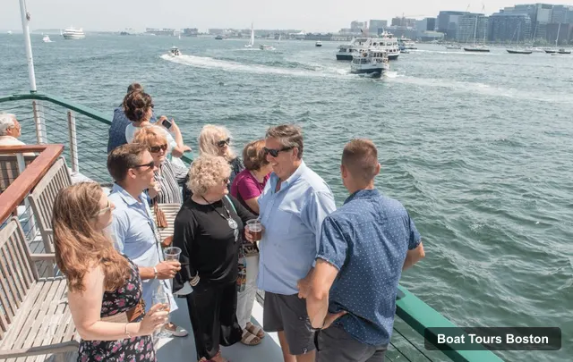 Boat Tours in Boston – New England Harbor Cruise