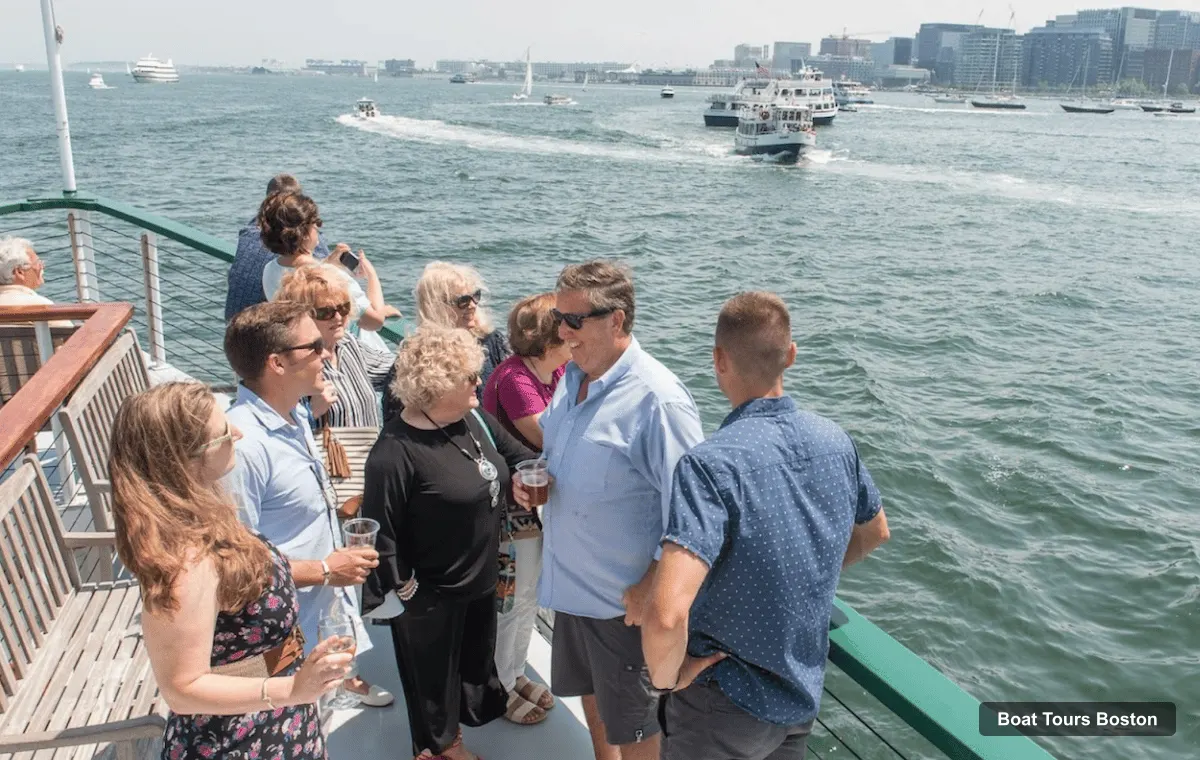 Boat Tours in Boston – New England Harbor Cruise