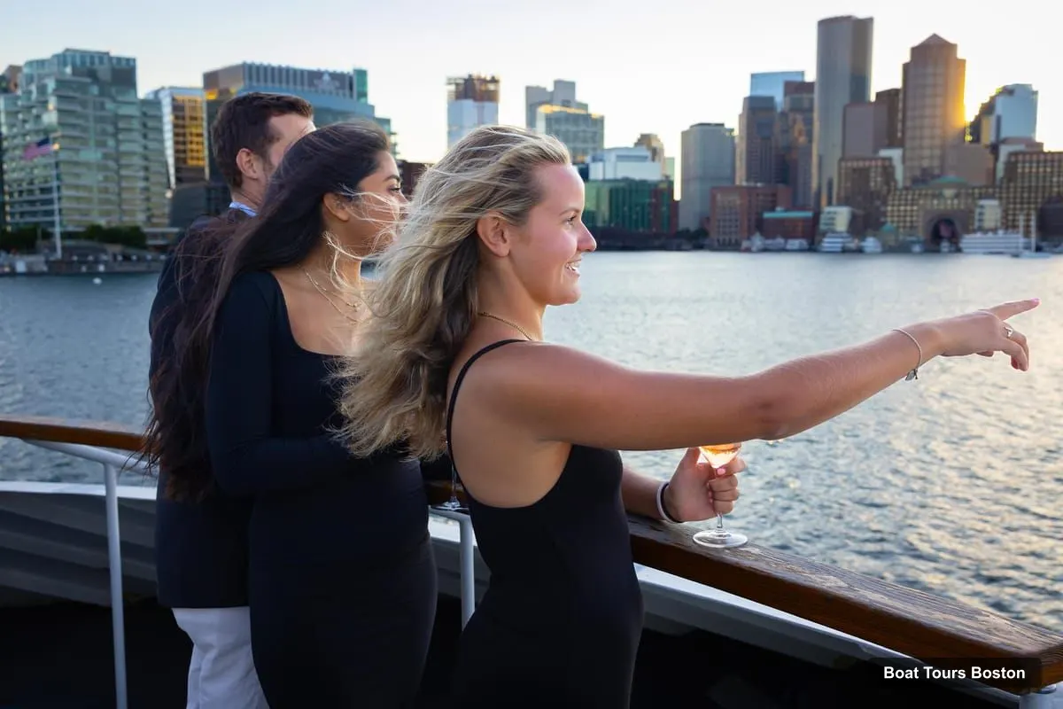 Boston Boat Cruises – City Cruises Boston: Harbor Buffet Lunch or Dinner Cruise (photo 5)