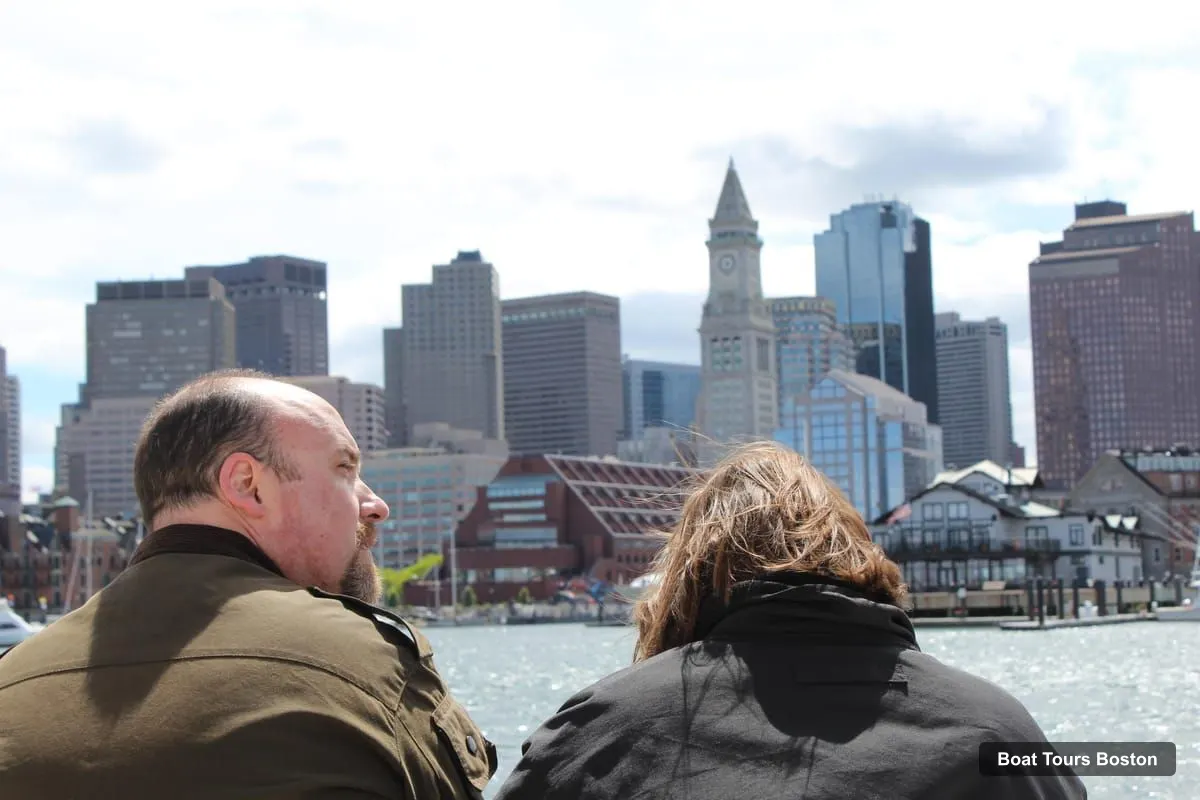 Boston Boat Cruises – Boston Harbor Fall Weekend Brunch Cruise (photo 5)