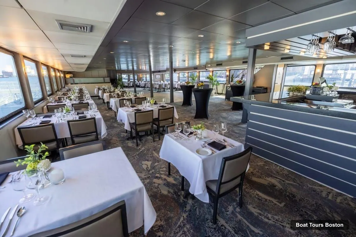 Boston Boat Trips – City Cruises Boston: Premier Brunch or Dinner Harbor Cruise (photo 3)