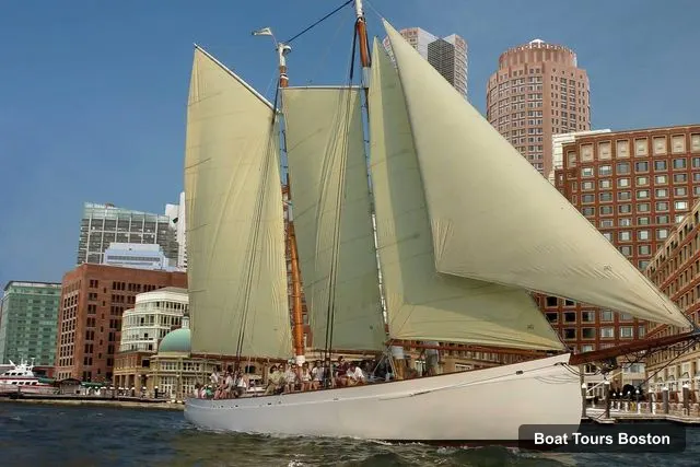 Boston Boat Trips – Harbor Champagne Sunset Sail from Rowes Wharf