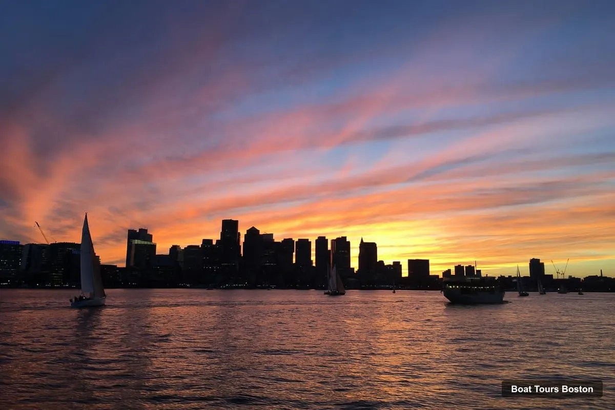 Boston Boat Trips – Harbor Champagne Sunset Sail from Rowes Wharf (photo 3)