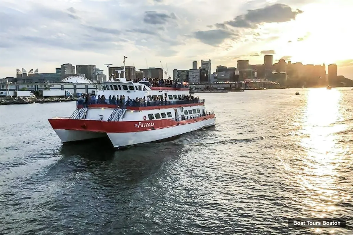 Boston Boat Trips – Boston Harbor Sunset Cruise (photo 2)