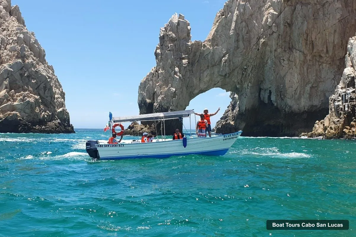 Boat Tours Cabo San Lucas – Los Cabos Arch & Lover’s Beach Tour + Snorkeling Tour (photo 4)