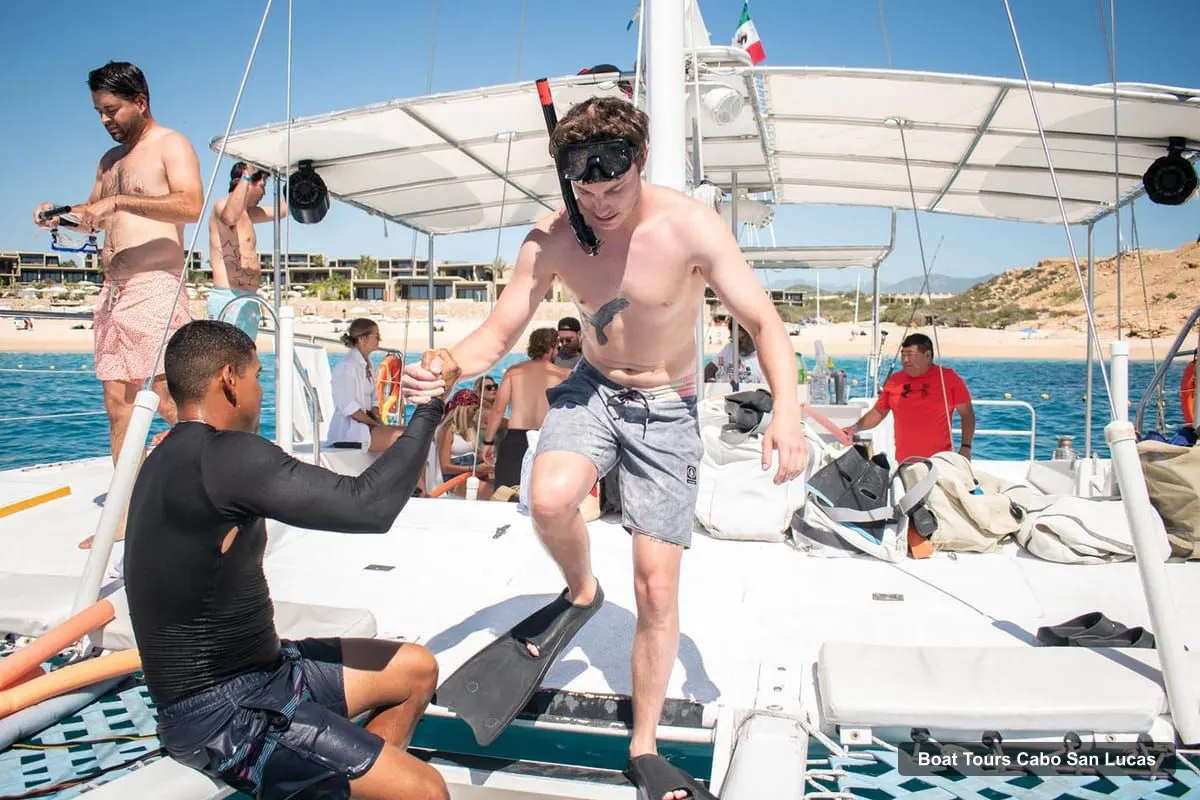 Cabo San Lucas Boat Cruises – 4-Hour Snorkeling Cruise with Open Bar (photo 4)