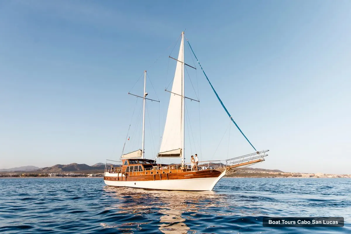 Cabo San Lucas Boat Cruises – Sunset Yacht Cruise w/Chef Dinner & Open Bar (photo 2)