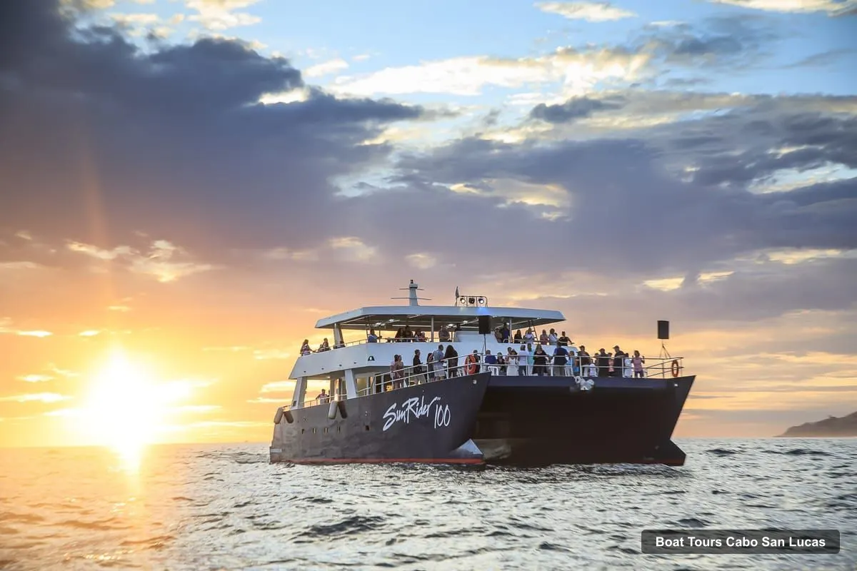 Cabo San Lucas Boat Trips – Sunset Dinner Cruise