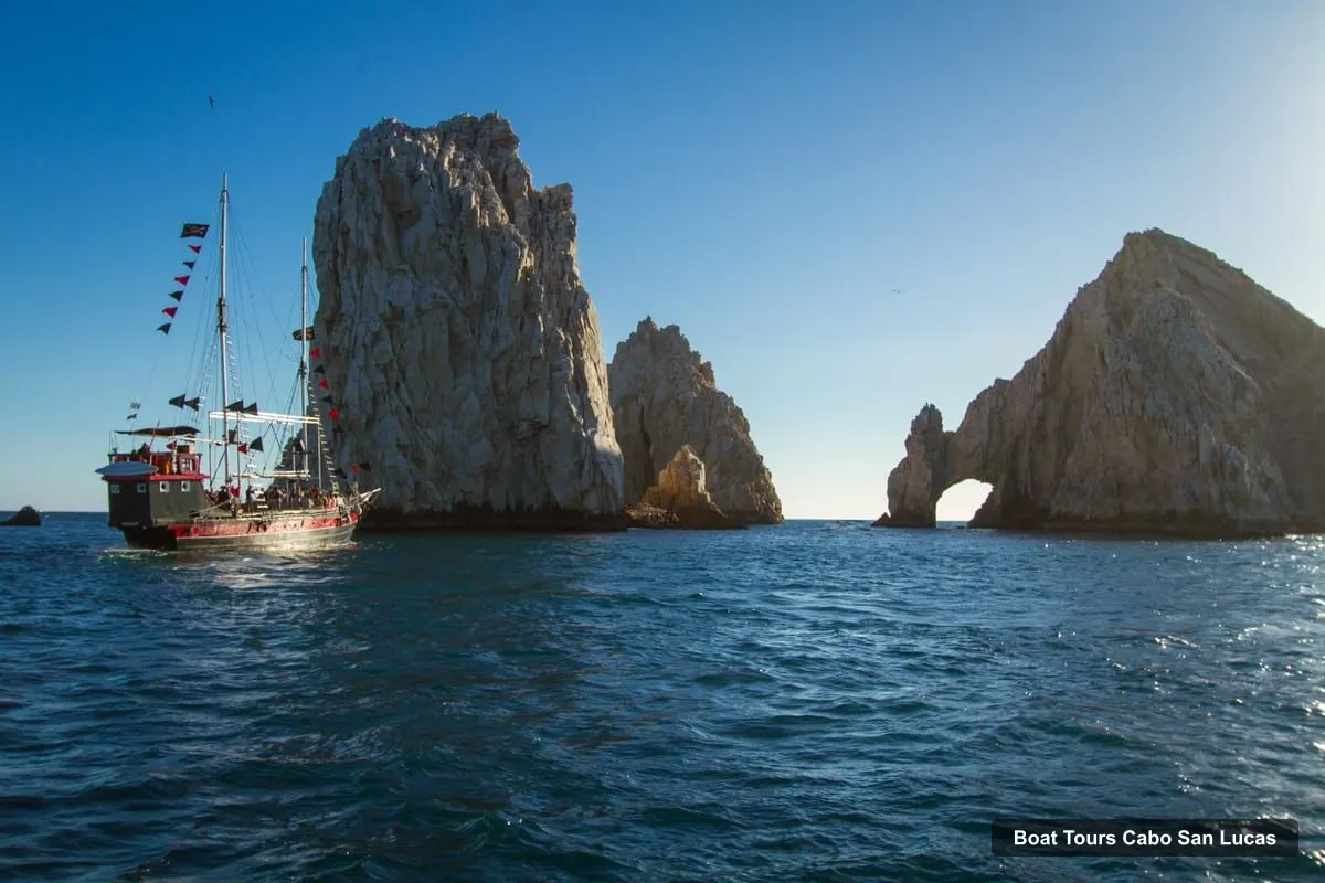 Cabo San Lucas Boat Trips – Sunset Pirate Ship Cruise with Dinner Show (photo 4)