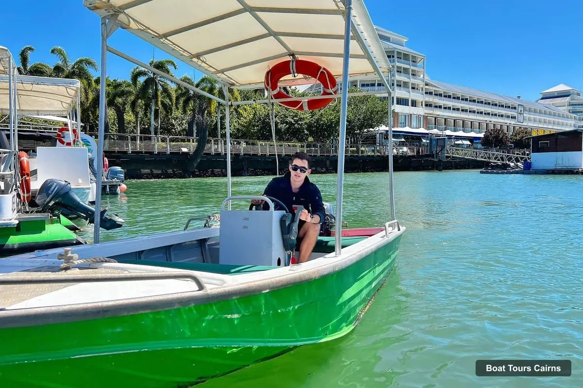 Boat Tours Cairns – Tinny (Dinghie) Boat Hire (photo 5)