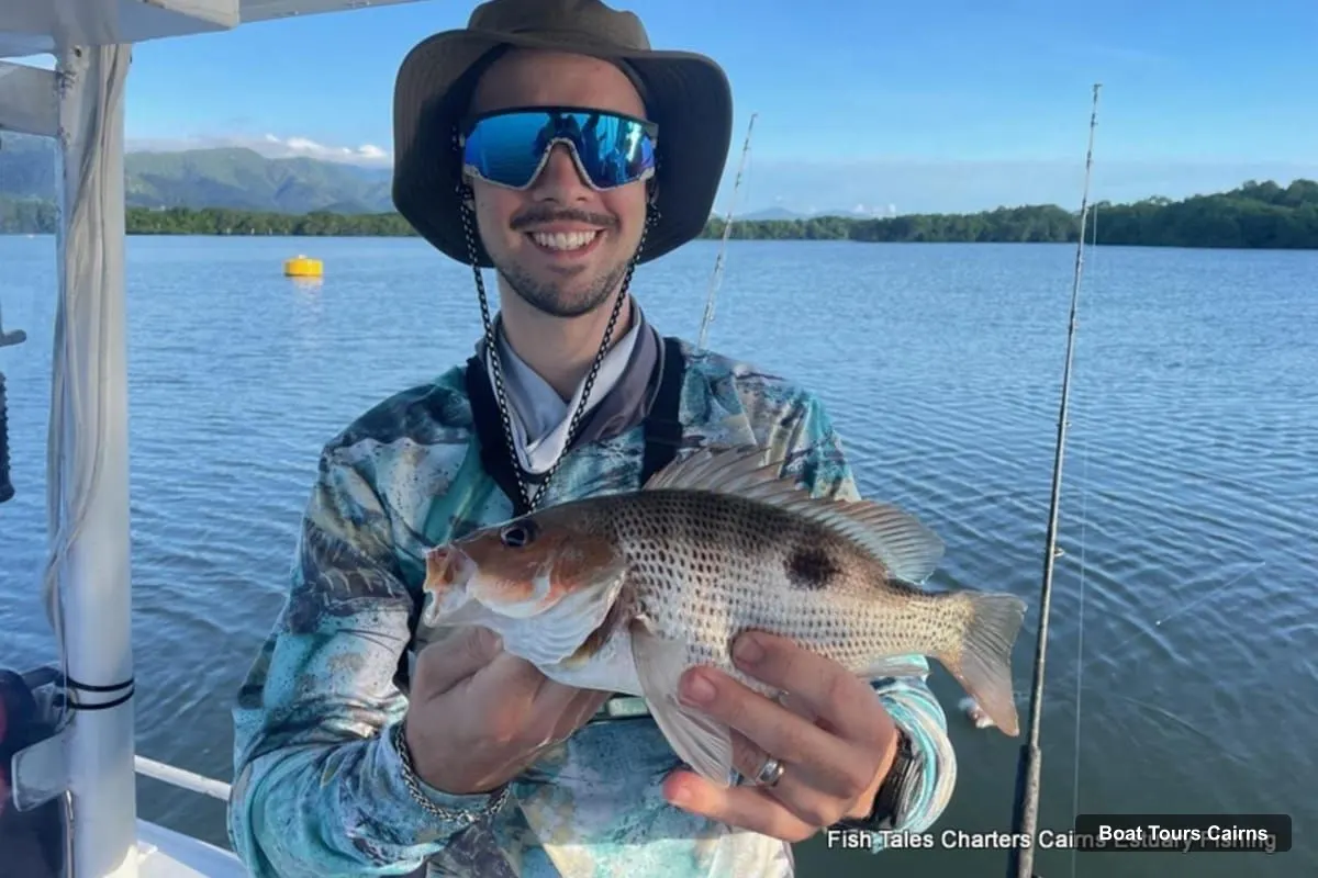 Cairns Boat Cruises – Morning Estuary Fishing Charter on Trinity Inlet (photo 3)
