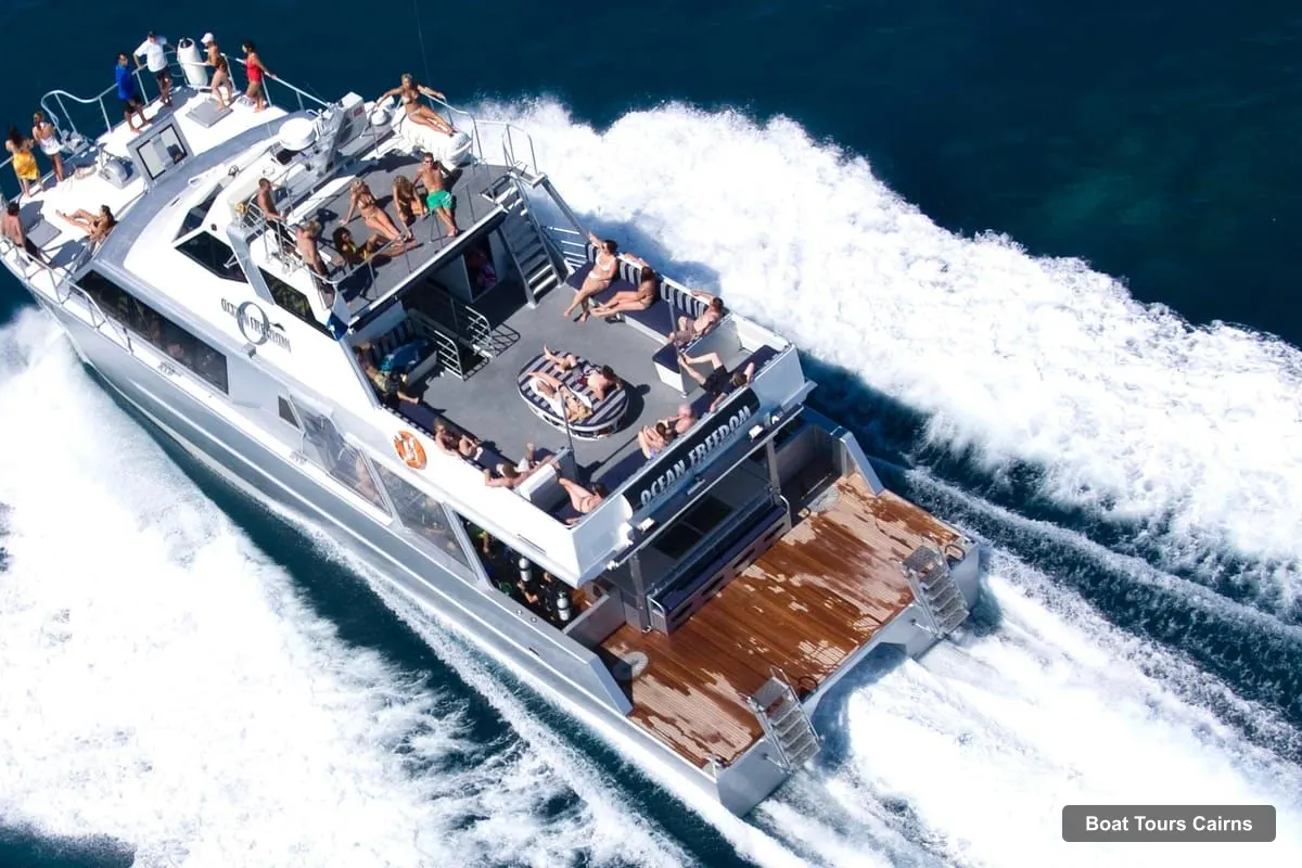 Cairns Boat Trips – Outer and Coral Cay Snorkel and Dive Cruise
