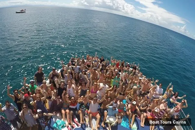Down Under Cruise & Dive - Evolution Outer Reef Cruise – Down Under Cruise & Dive - Evolution Outer Reef Cruise, Cairns – Cairns Boat Cruises