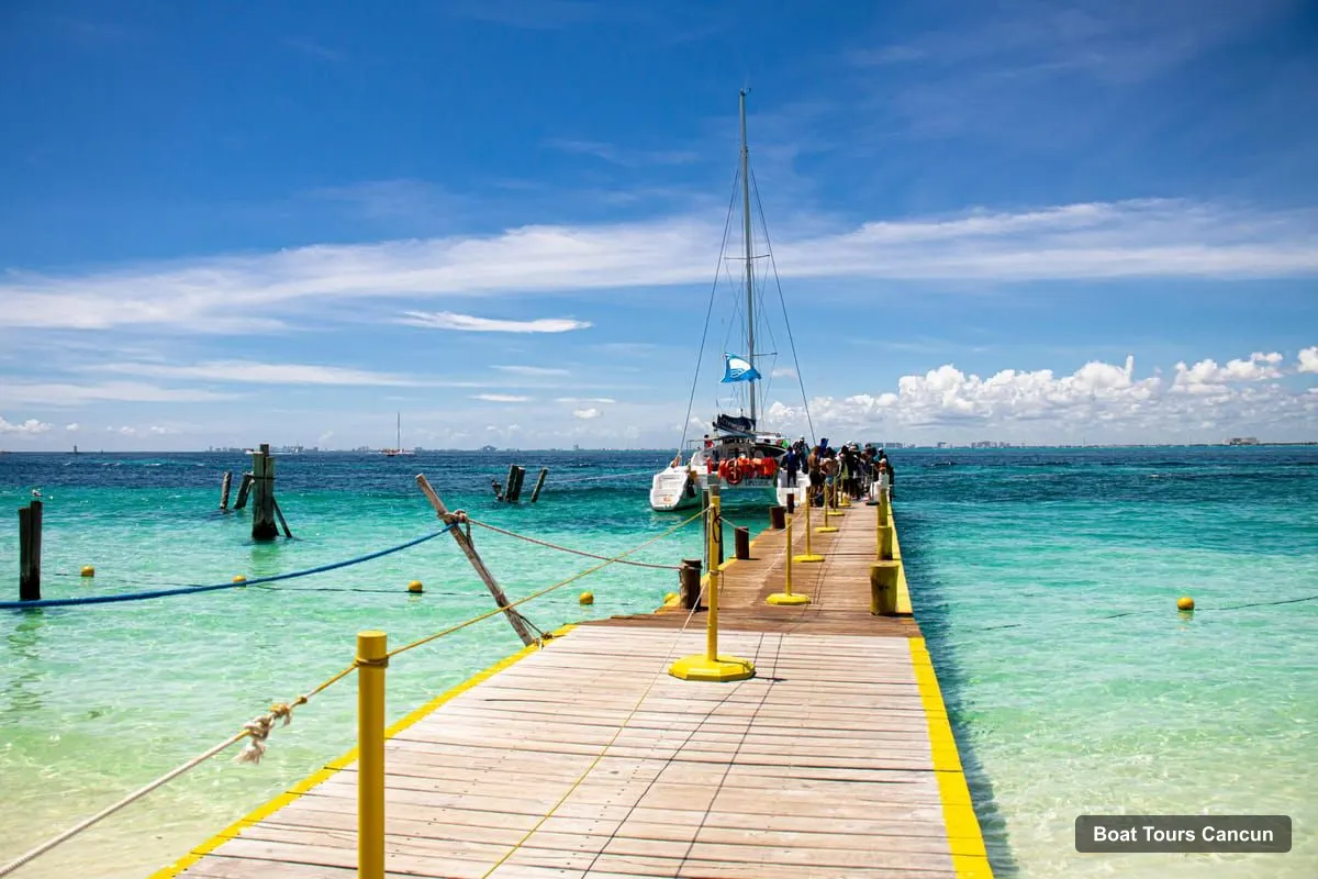 Boat Tours Cancun – Catamaran Tour with Open Bar, Snorkeling, and Lunch (photo 4)