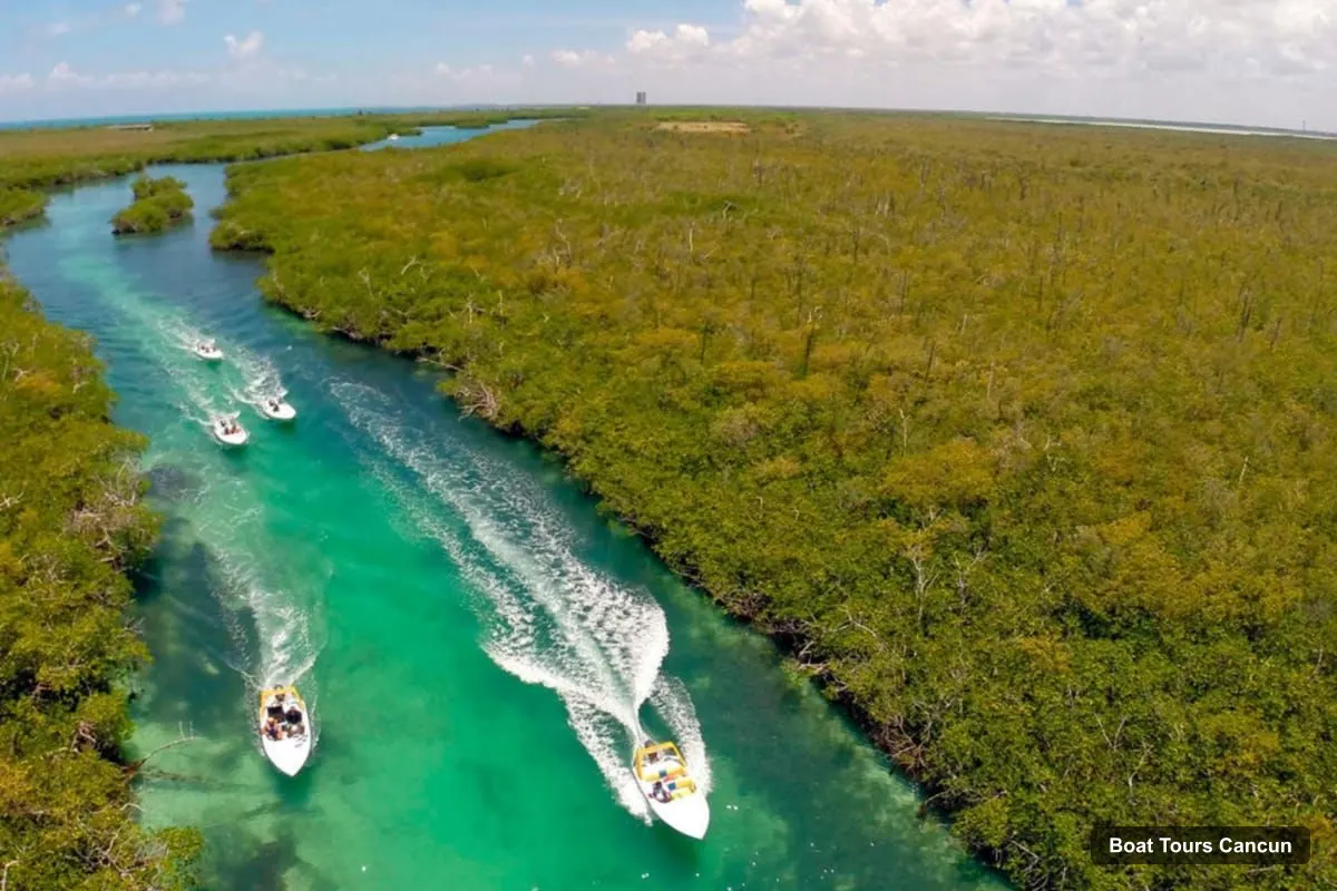 Boat Tours Cancun – Speedboat, Snorkeling, Dolphin Beach & Parasailing (photo 4)