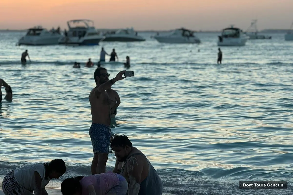 Boat Tours in Cancun – Sunset Sailing to Isla Mujeres with Cancún Transfer