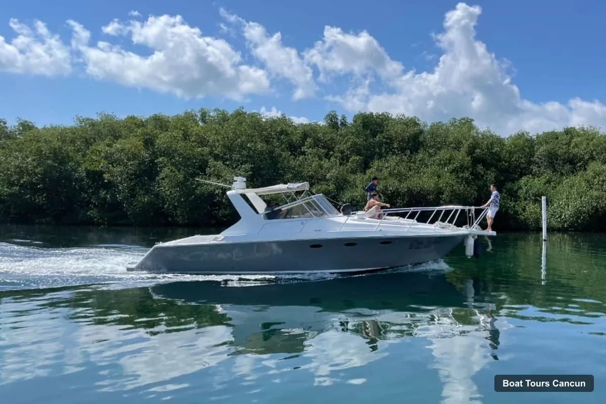 Cancun Boat Trips – Private Yacht Tour