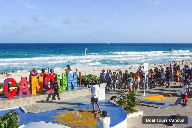 Dolphins Beach, Cancun – Cancun Boat Trips