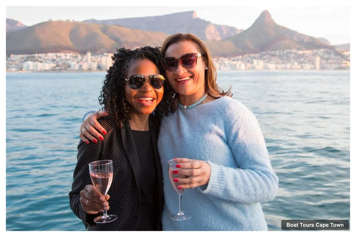 Boat Tours Cape Town – Sunset Sparkling Wine Cruise (photo 4)