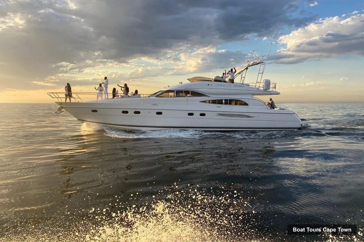 Cape Town Boat Trips – 5-Hour Private Yacht Cruise with Drinks & Canapés (photo 2)