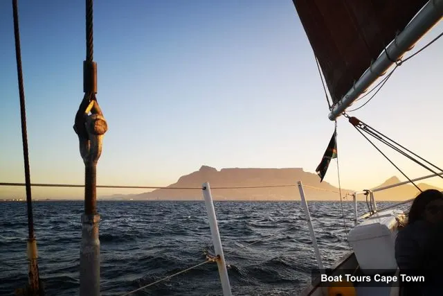 Cape Town Boat Trips – Sunset Cruise from V&A Waterfront with Bubbly