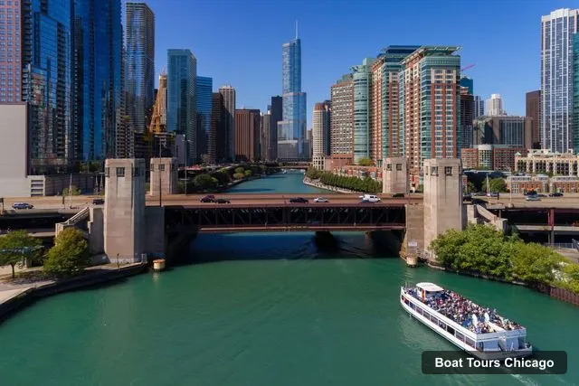 Chicago Boat Cruises – 45-Minute Family-Friendly Architecture River Cruise