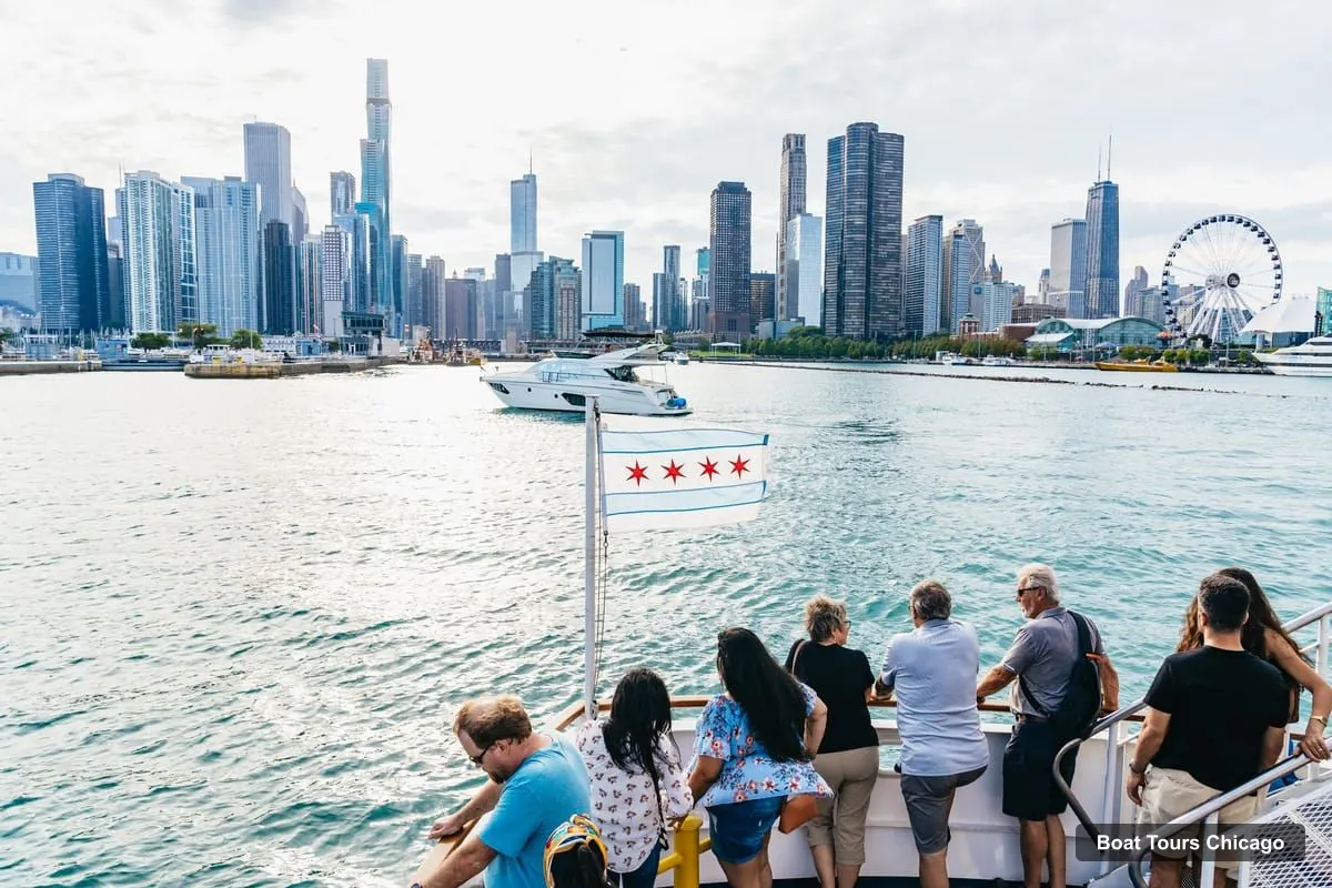 Chicago Boat Trips – 1.5-Hour Lake and River Architecture Cruise (photo 3)