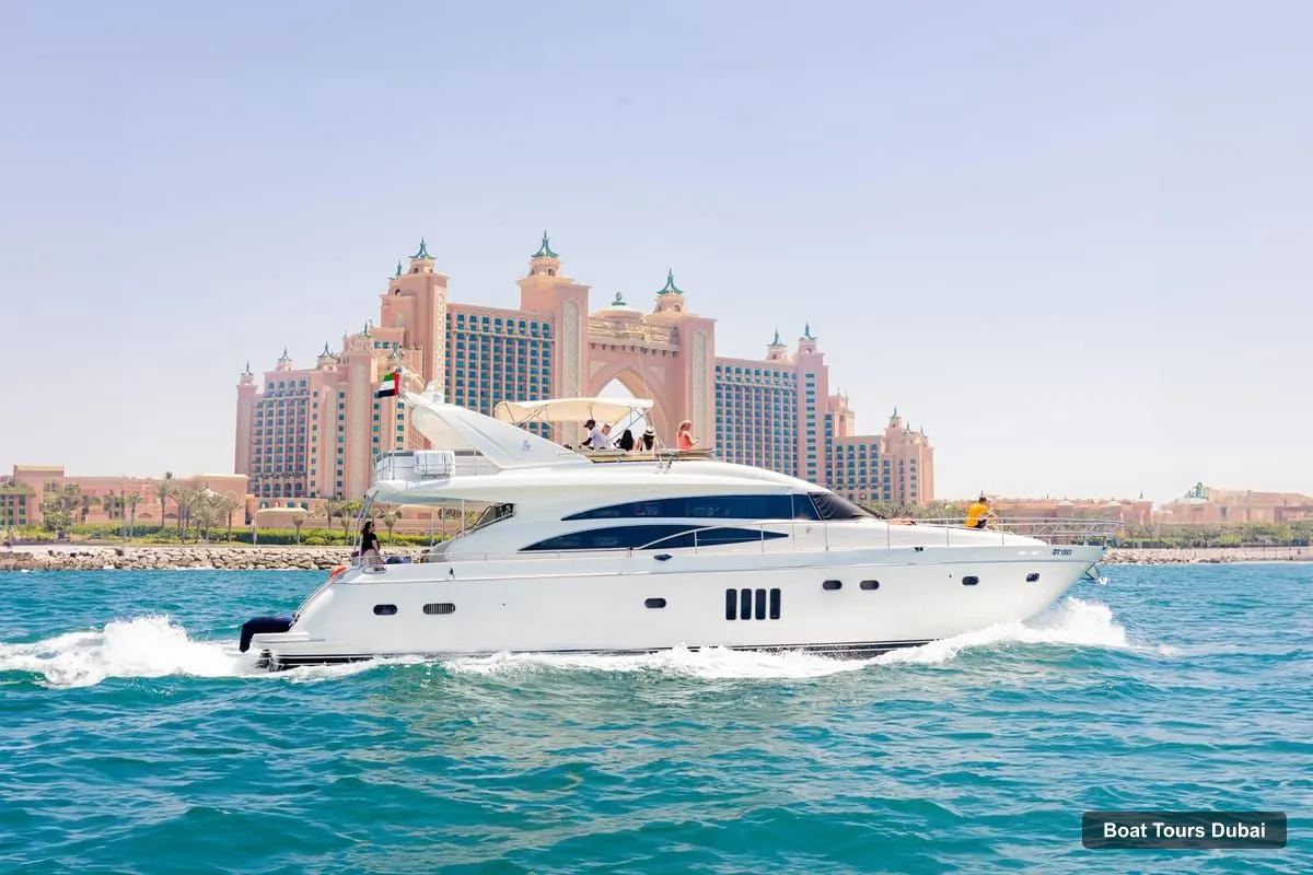 Boat Tours in Dubai – The Luxury Yacht Tour with Live BBQ Option and Drinks